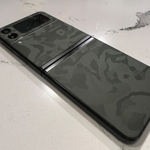 Real Customer Using Green Camo Vinyl Skin on Samsung Galaxy Flip